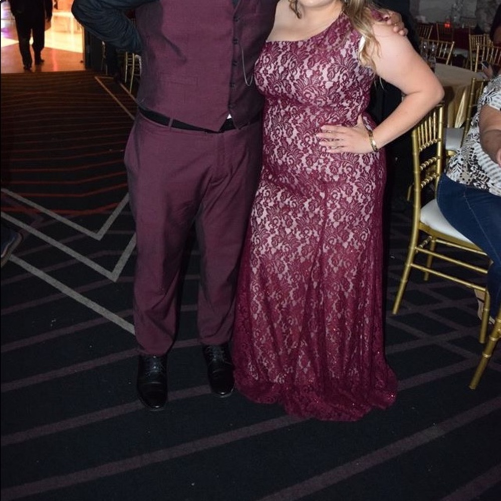 Women burgundy dress